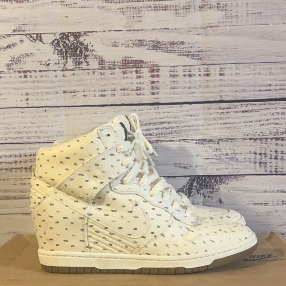 Nike Dunk Sky Hi Wedge Sneaker